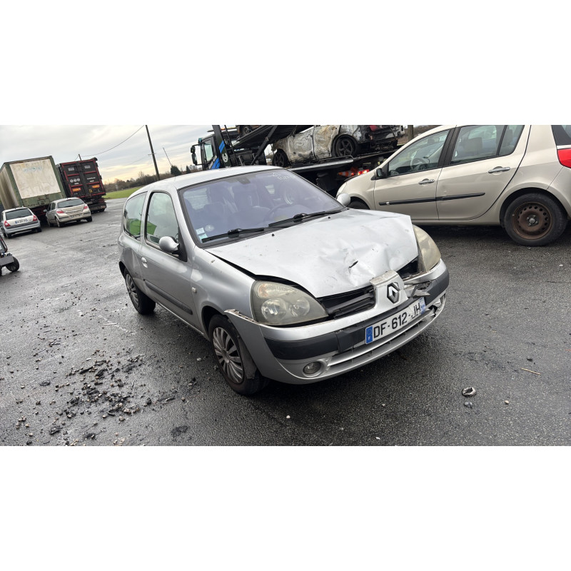 Attache ceinture arriere gauche RENAULT CLIO 2 Photo n°6
