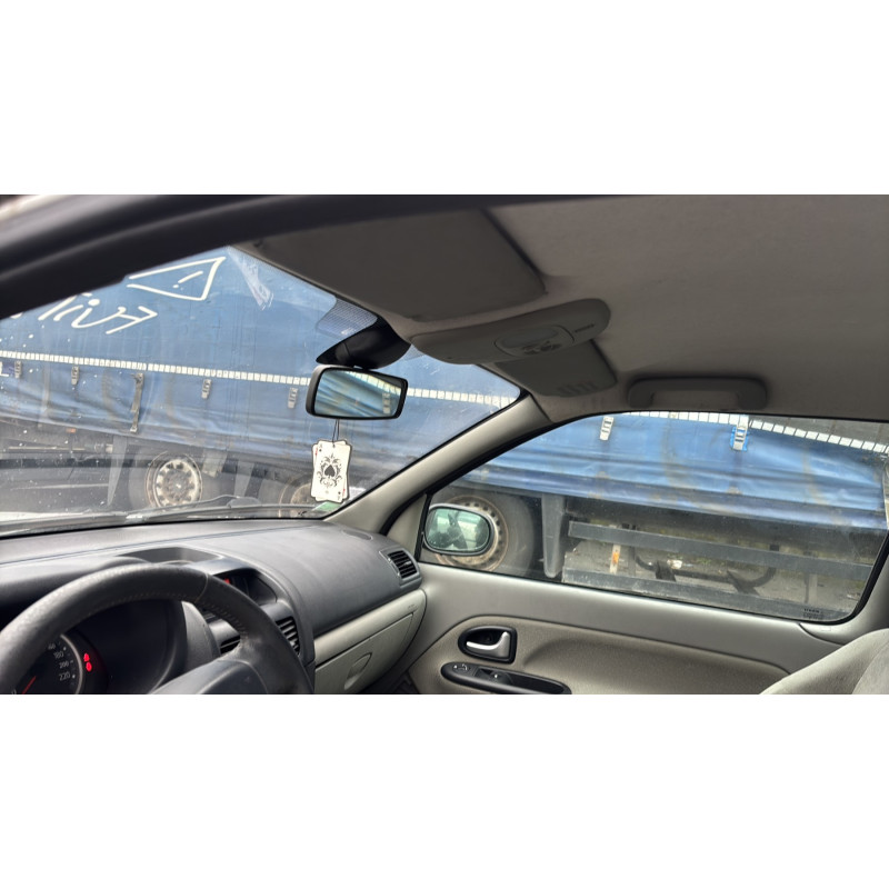 Attache ceinture arriere gauche RENAULT CLIO 2 Photo n°16