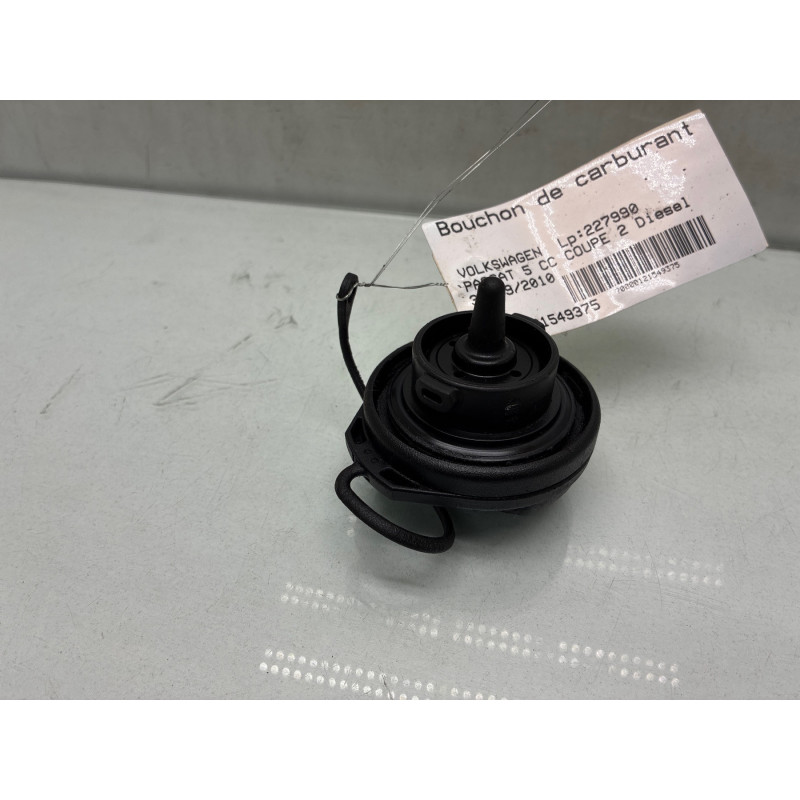 Bouchon de carburant VOLKSWAGEN PASSAT 5 Photo n°3