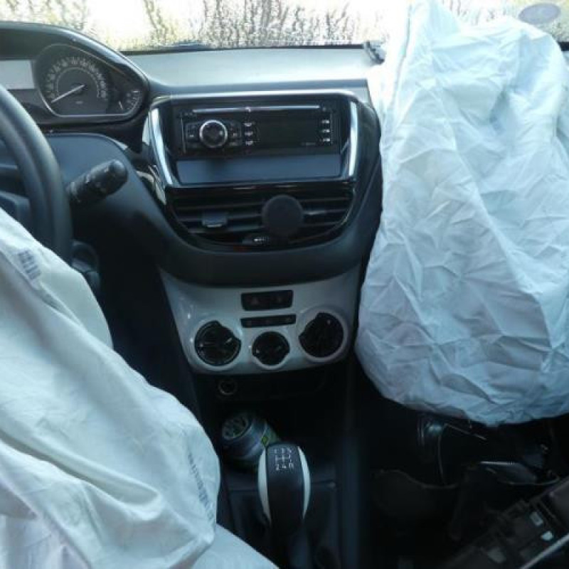 Boite de vitesses PEUGEOT 208 1 Photo n°8