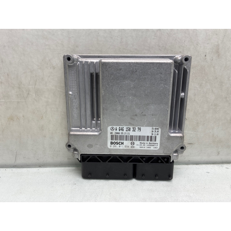 Calculateur moteur MERCEDES CLASSE C 203 COUPE SPORT Photo n°1