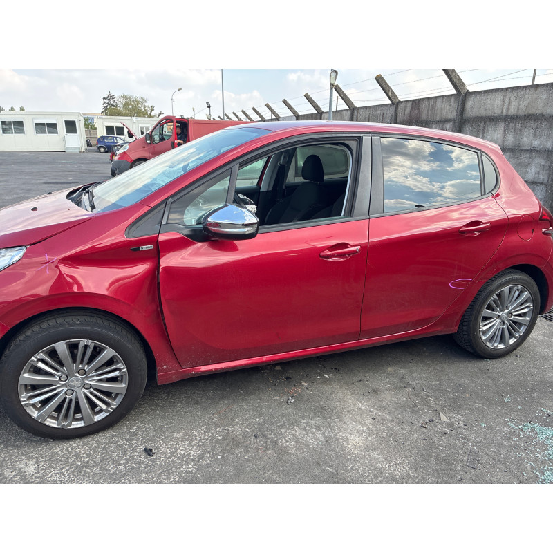 PEUGEOT 208 1 PHASE 2 1.6 BLUE HDI - 8V TURBO Photo n°8