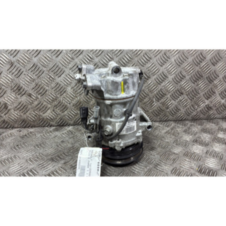 Compresseur clim RENAULT CLIO 5 Photo n°1