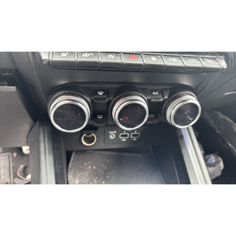 Vitre arriere droit RENAULT CLIO 5 Photo n°20