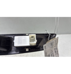 Interrupteur de leve vitre avant droit PEUGEOT 208 2