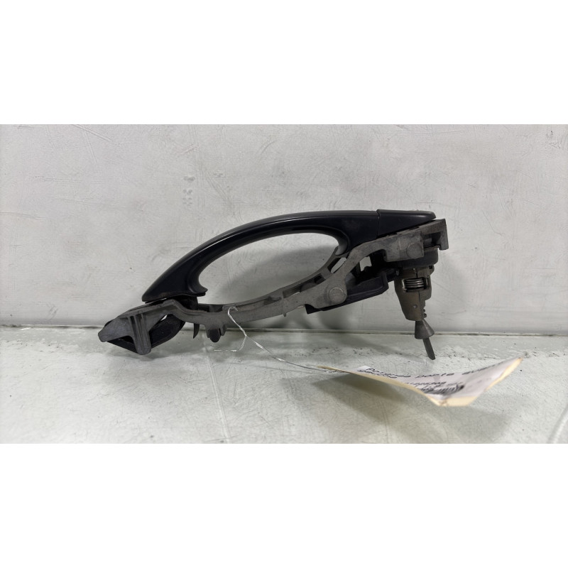 Poignee porte avant gauche VOLKSWAGEN GOLF PLUS Photo n°2