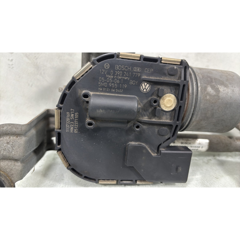 Moteur essuie glace avant gauche VOLKSWAGEN GOLF PLUS Photo n°2