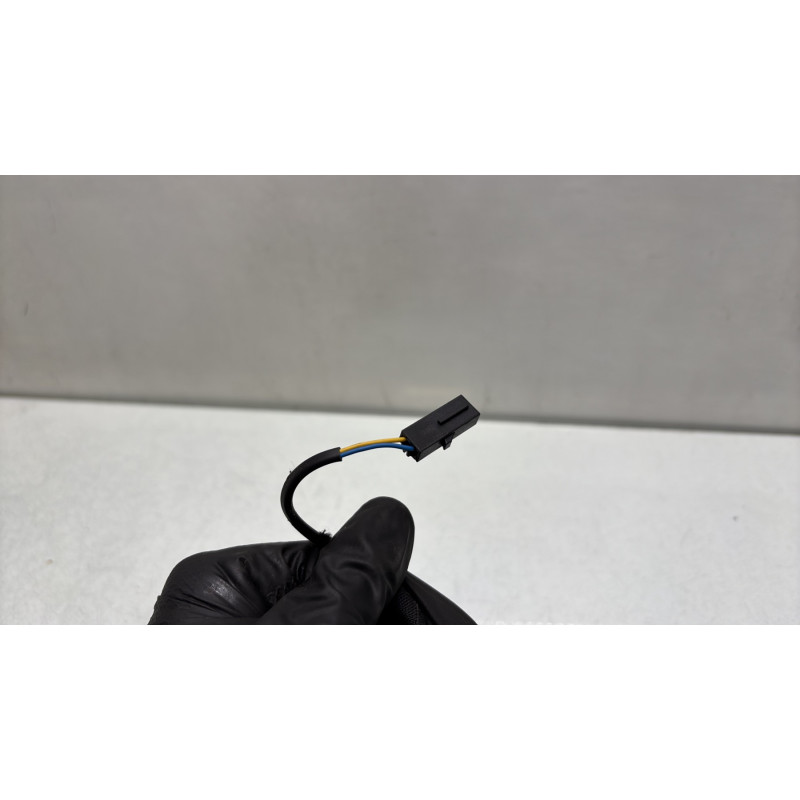 Attache ceinture avant droit VOLKSWAGEN GOLF 7 Photo n°3