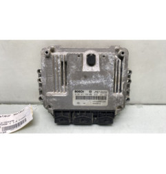 Calculateur moteur RENAULT TRAFIC 2 Photo n°1