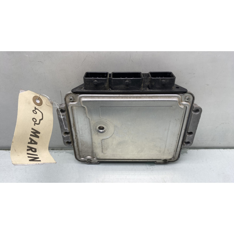 Calculateur moteur RENAULT TRAFIC 2 Photo n°4