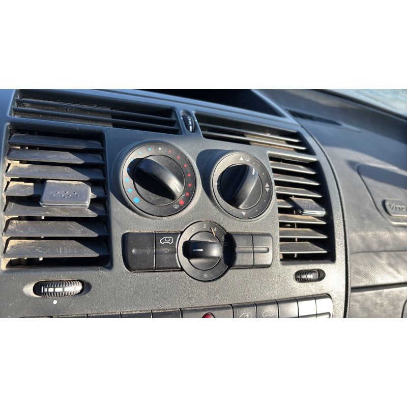 Aile avant gauche MERCEDES VITO 639 Photo n°19