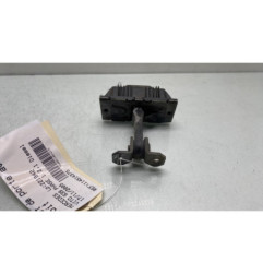Arret de porte avant droit MERCEDES VITO 639