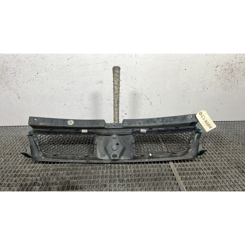 Calandre RENAULT TRAFIC 2 Photo n°4