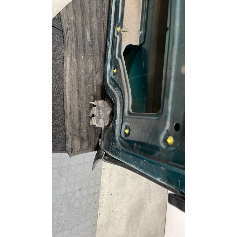 Porte de coffre droit RENAULT TRAFIC 2 Photo n°8