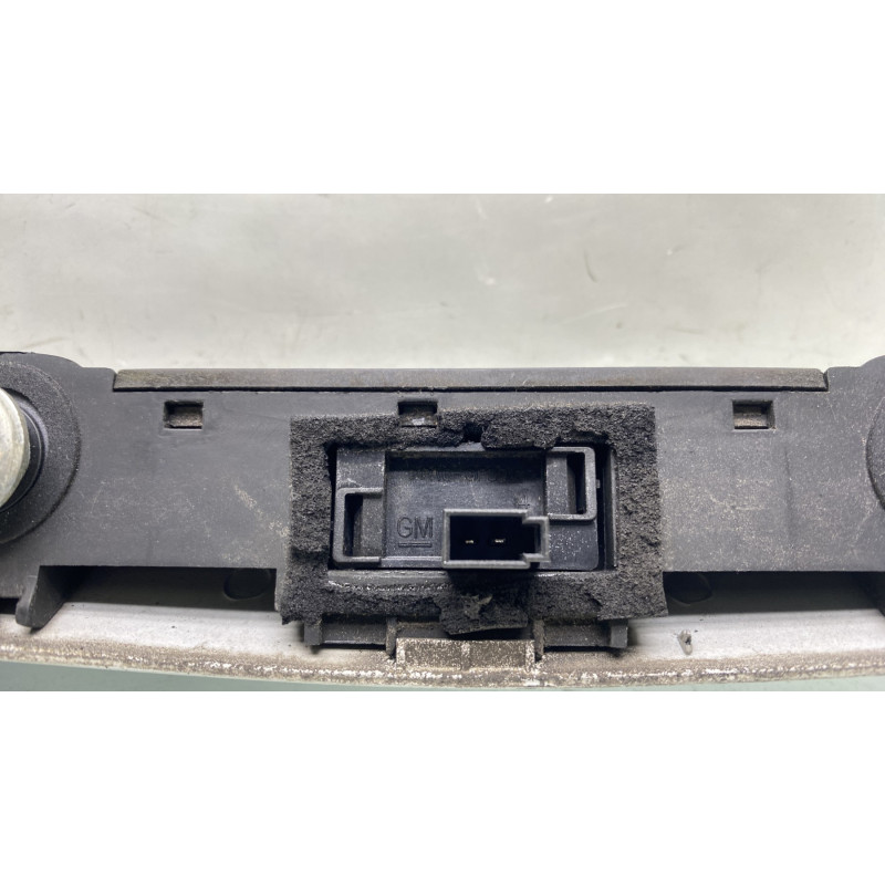 Bouton de coffre OPEL CORSA D Photo n°4
