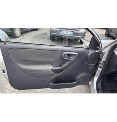 Poignee porte avant gauche OPEL CORSA C