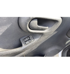 Poignee porte avant gauche OPEL CORSA C