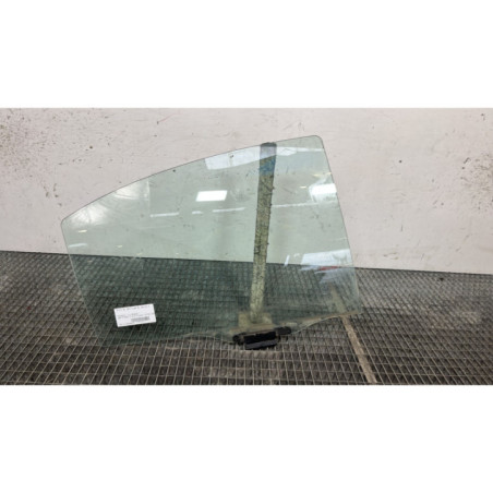 Vitre arriere droit PEUGEOT 607 Photo n°1