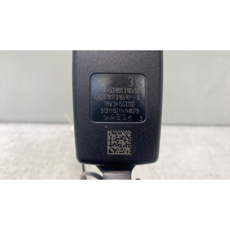 Attache ceinture avant gauche RENAULT TWINGO 3 Photo n°3