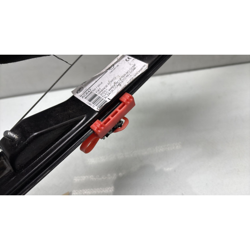 Leve vitre electrique avant gauche FIAT GRANDE PUNTO Photo n°5