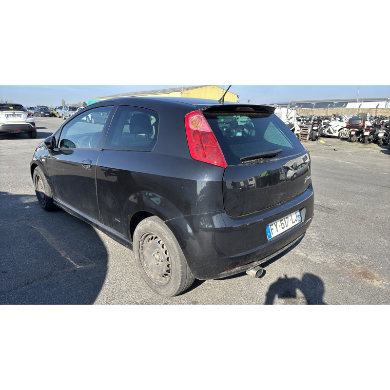 Alternateur FIAT GRANDE PUNTO Photo n°8