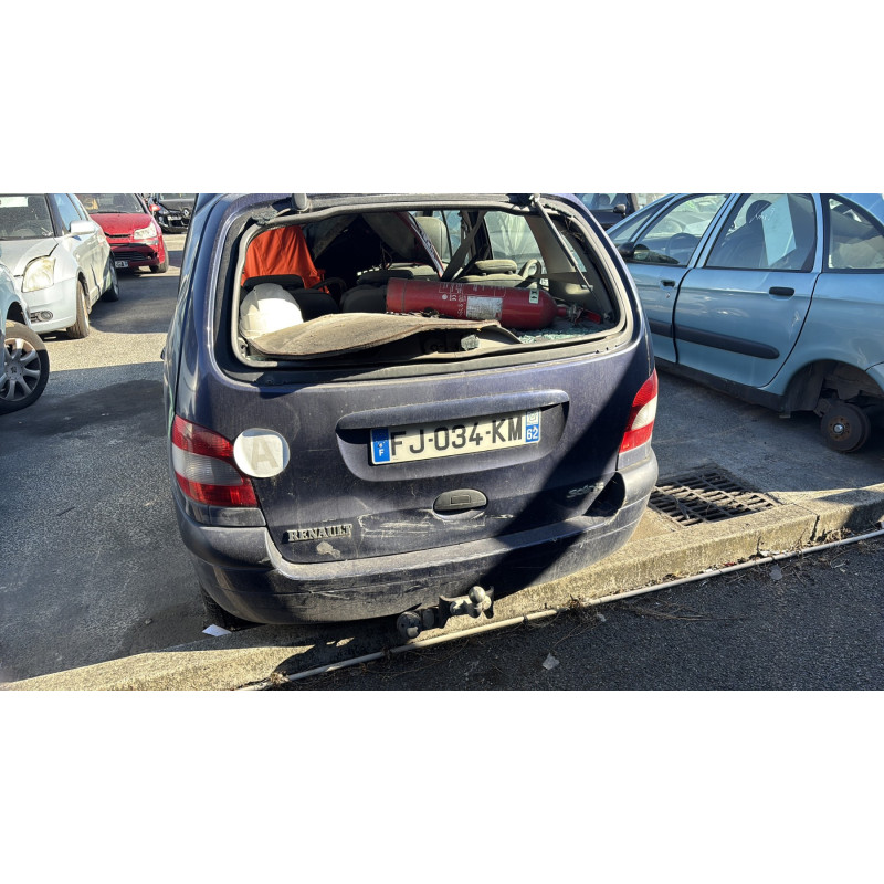 Feu arriere principal droit (feux) RENAULT SCENIC 1 Photo n°9