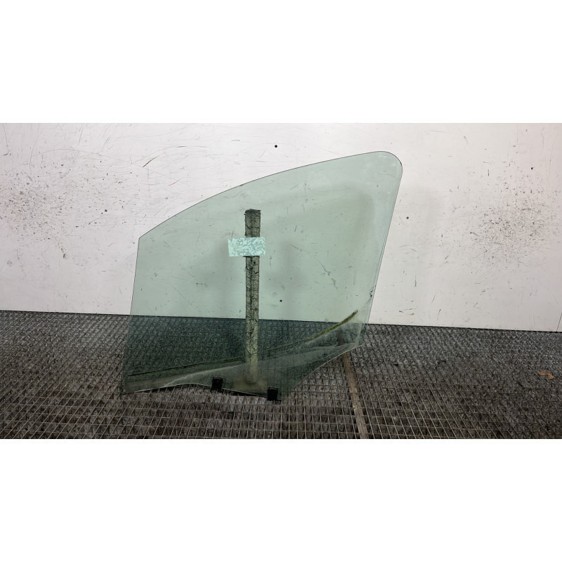 Vitre avant droit PEUGEOT PARTNER 2 Photo n°4