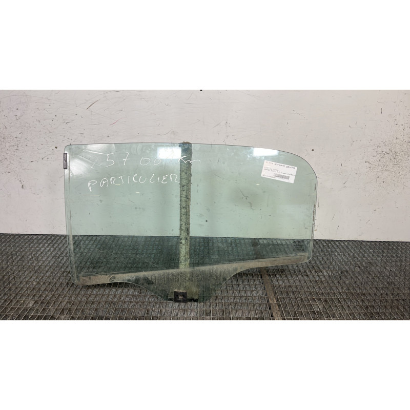 Vitre arriere gauche FIAT GRANDE PUNTO Photo n°1