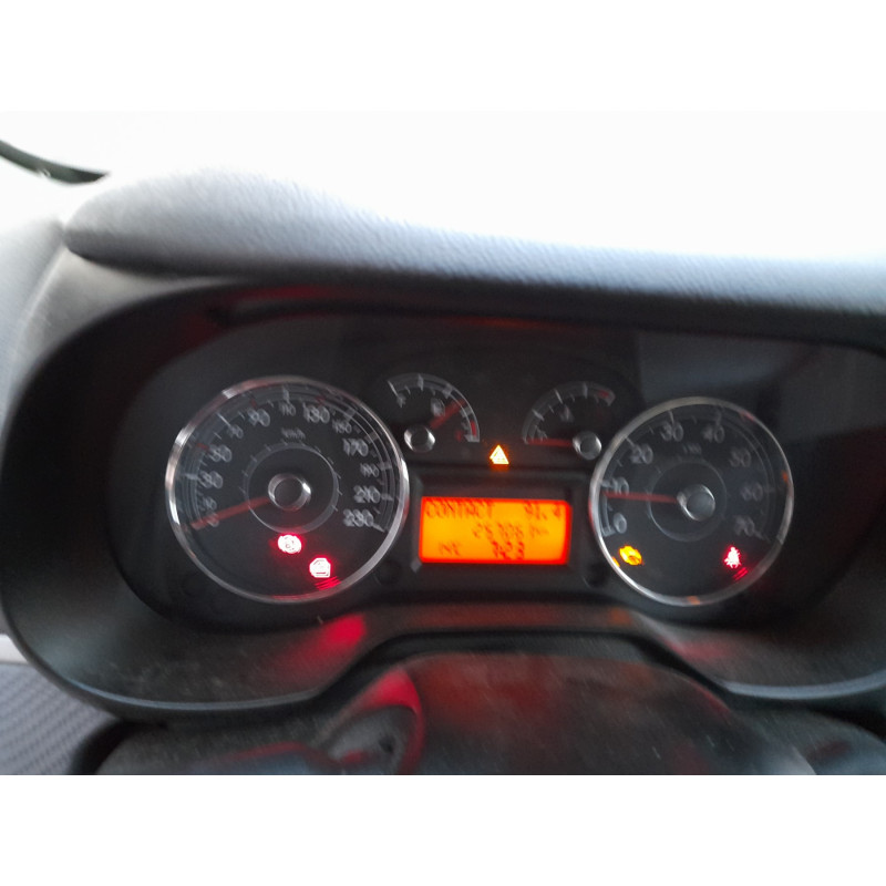 Plage arriere FIAT GRANDE PUNTO Photo n°14