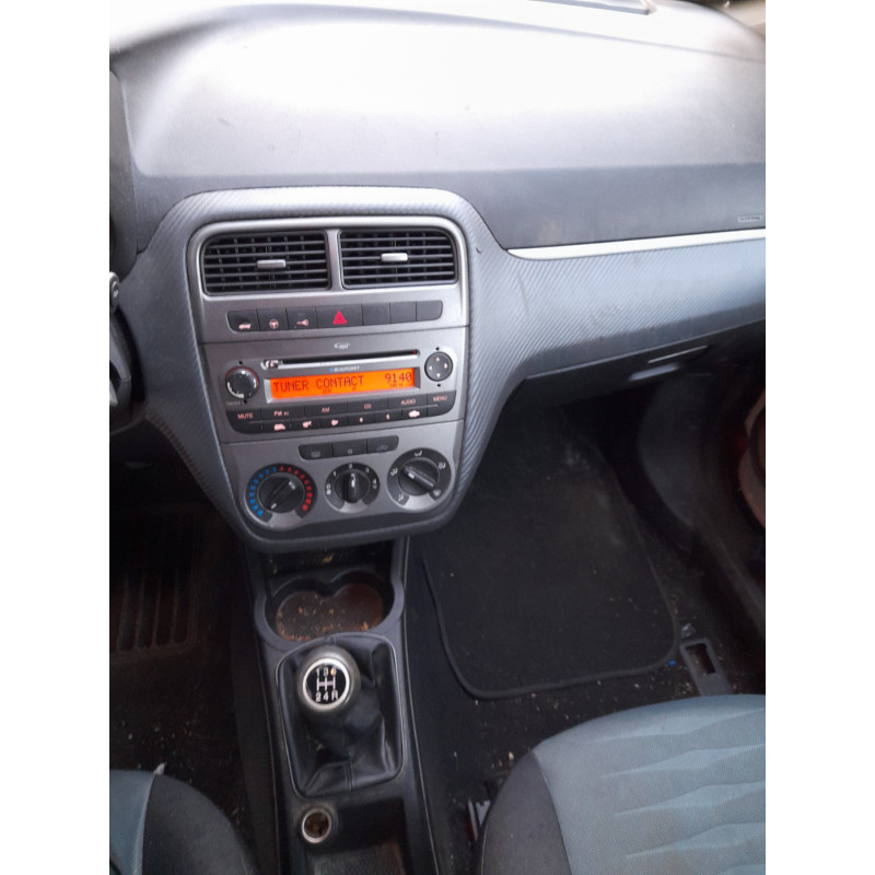 Plage arriere FIAT GRANDE PUNTO Photo n°15