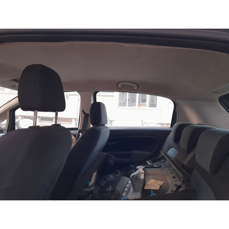 Plage arriere FIAT GRANDE PUNTO Photo n°18