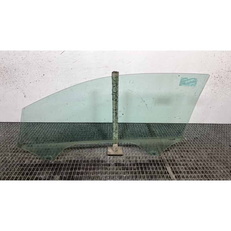 Vitre avant droit VOLKSWAGEN POLO 5 Photo n°4