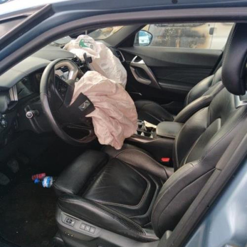 Pare boue arriere droit CITROEN DS5 Photo n°8