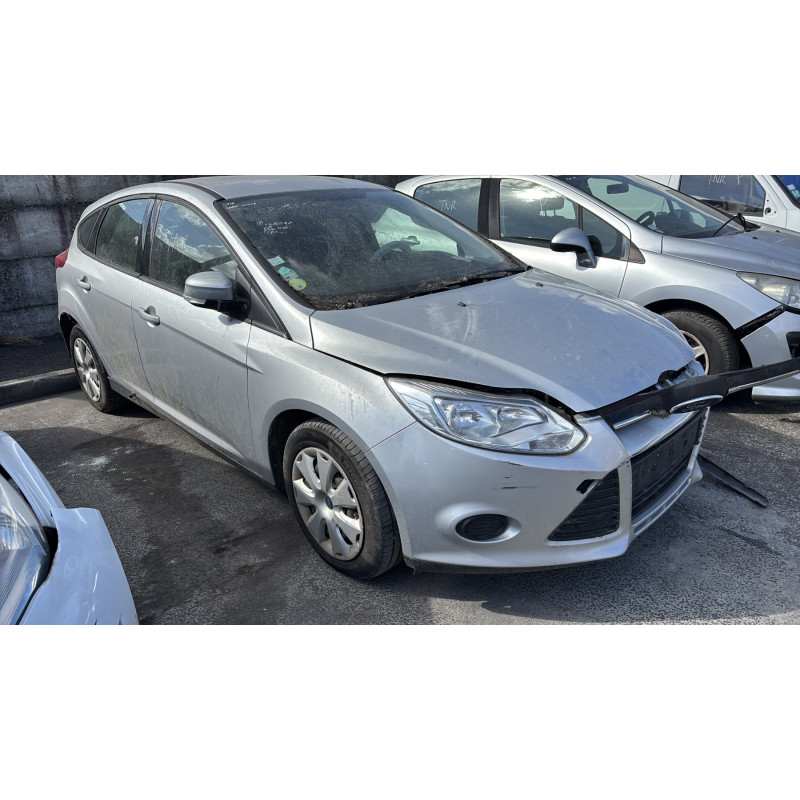 Malle/Hayon arriere FORD FOCUS 3 Photo n°13