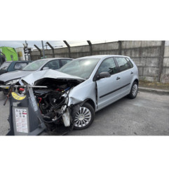 Attache ceinture avant droit VOLKSWAGEN POLO 4