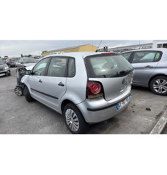 Attache ceinture avant droit VOLKSWAGEN POLO 4