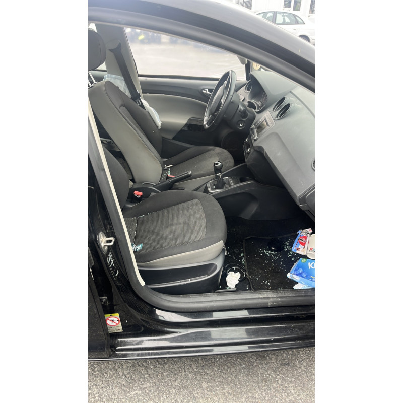 Vitre arriere droit SEAT IBIZA 4 Photo n°10