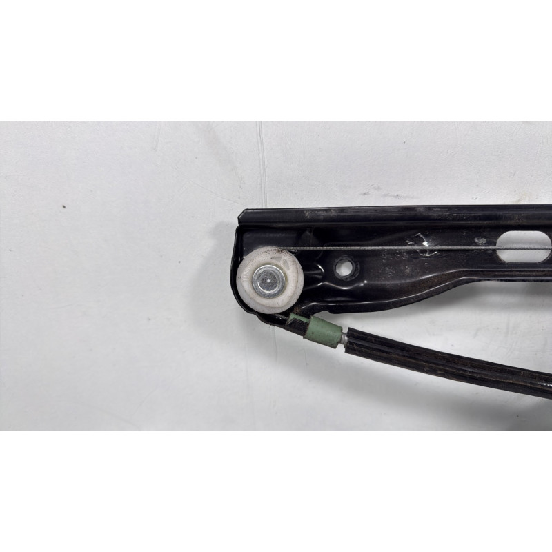 Leve vitre electrique arriere gauche VOLKSWAGEN GOLF 5 Photo n°4