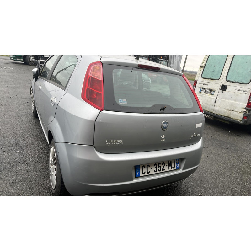 Face avant FIAT GRANDE PUNTO Photo n°9