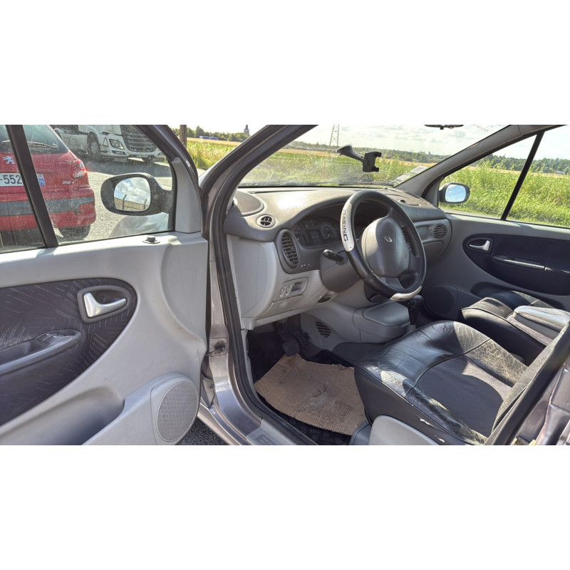 Porte arriere gauche RENAULT SCENIC 1 Photo n°16