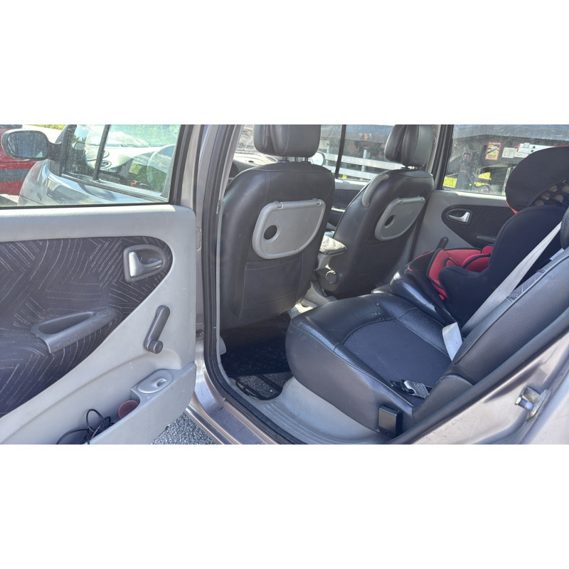 Porte arriere gauche RENAULT SCENIC 1 Photo n°17