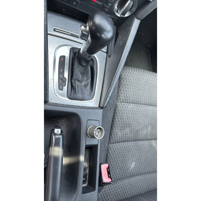 Pretensionneur de ceinture avant gauche AUDI A3 2 Photo n°19
