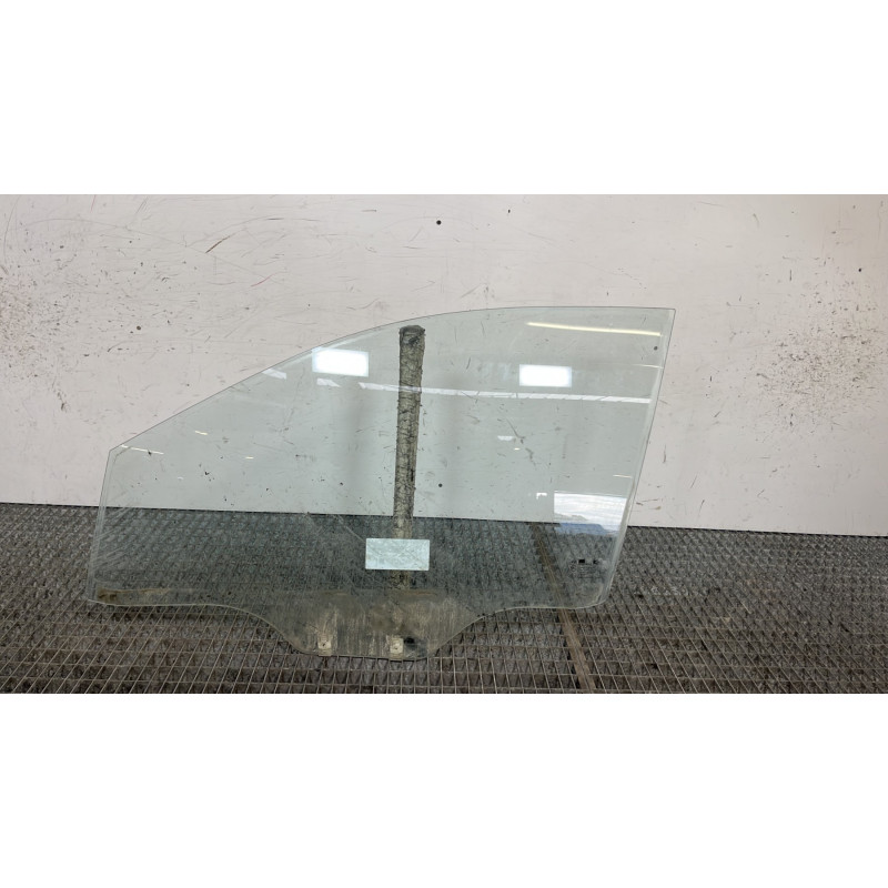 Vitre avant gauche HYUNDAI GETZ Photo n°1