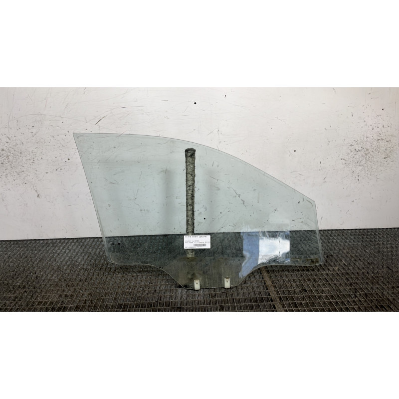 Vitre avant gauche HYUNDAI GETZ Photo n°4