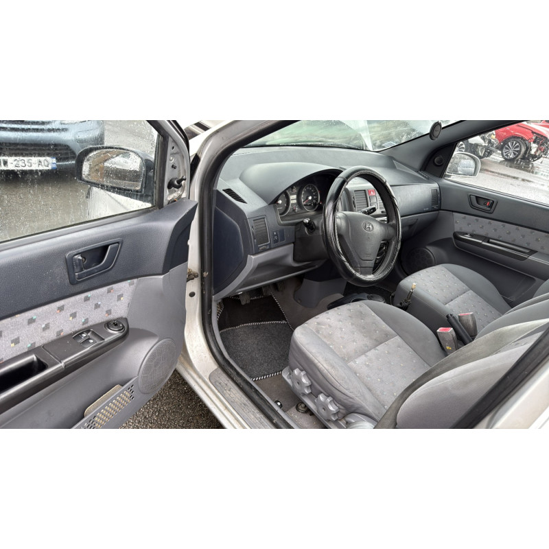 Vitre avant gauche HYUNDAI GETZ Photo n°16