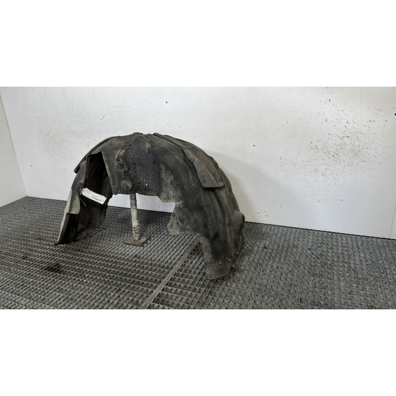 Pare boue arriere droit MERCEDES CLASSE C 205 Photo n°3