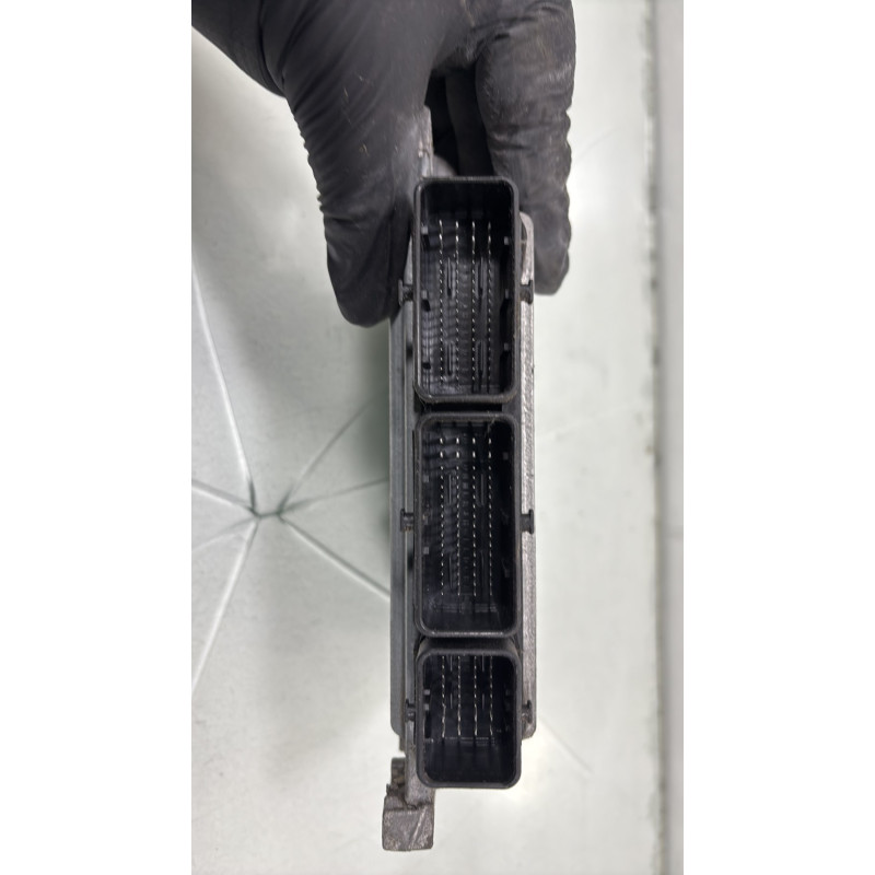 Calculateur moteur RENAULT GRAND SCENIC 3 Photo n°3