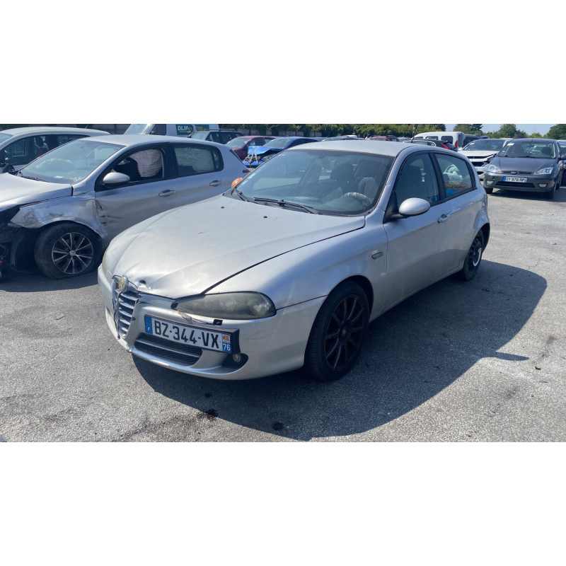 Feu arriere secondaire gauche (feux) ALFA ROMEO 147 Photo n°6