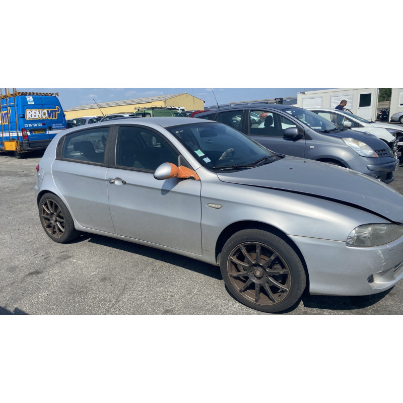 Feu arriere secondaire gauche (feux) ALFA ROMEO 147 Photo n°12