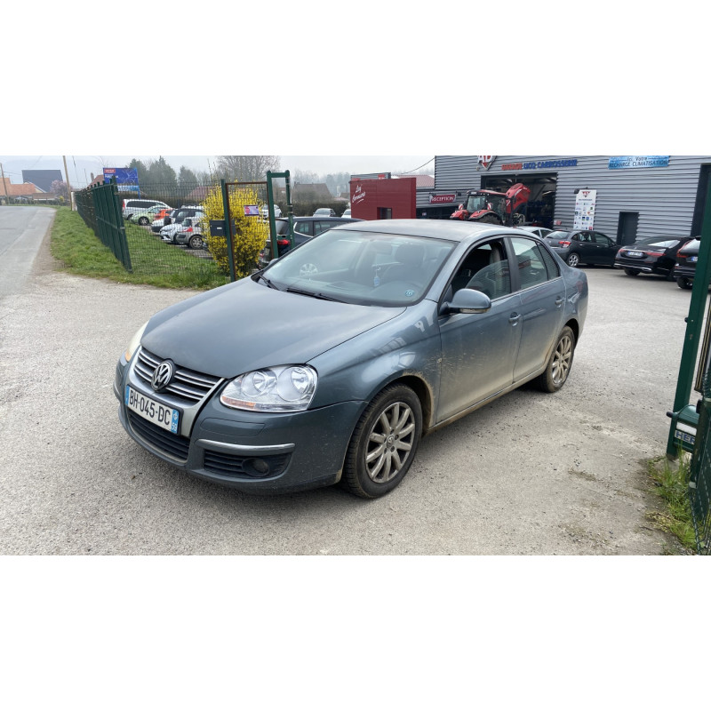 Feu arriere secondaire gauche (feux) VOLKSWAGEN JETTA 3 Photo n°4